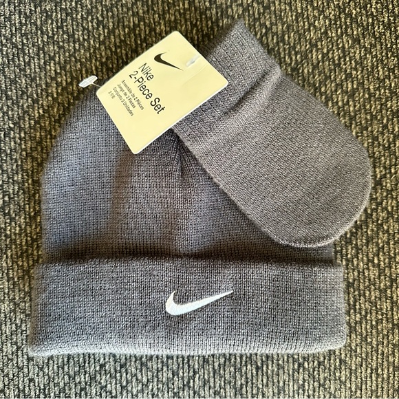 Nike Other - NEW! Nike baby unisex gray 2 piece set hat and mittens set
12/24 months